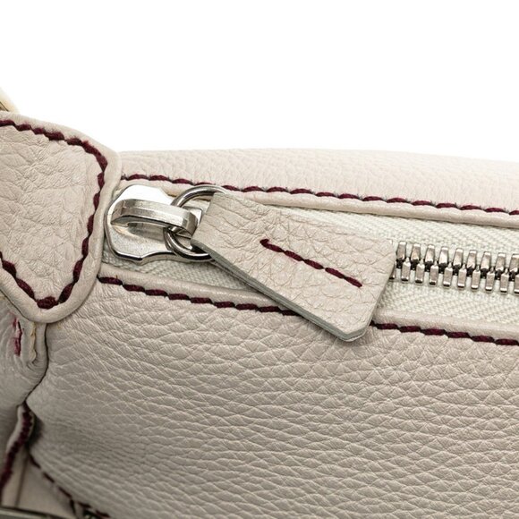 CHANEL Red Shoulder Bag - Picture 6 of 12